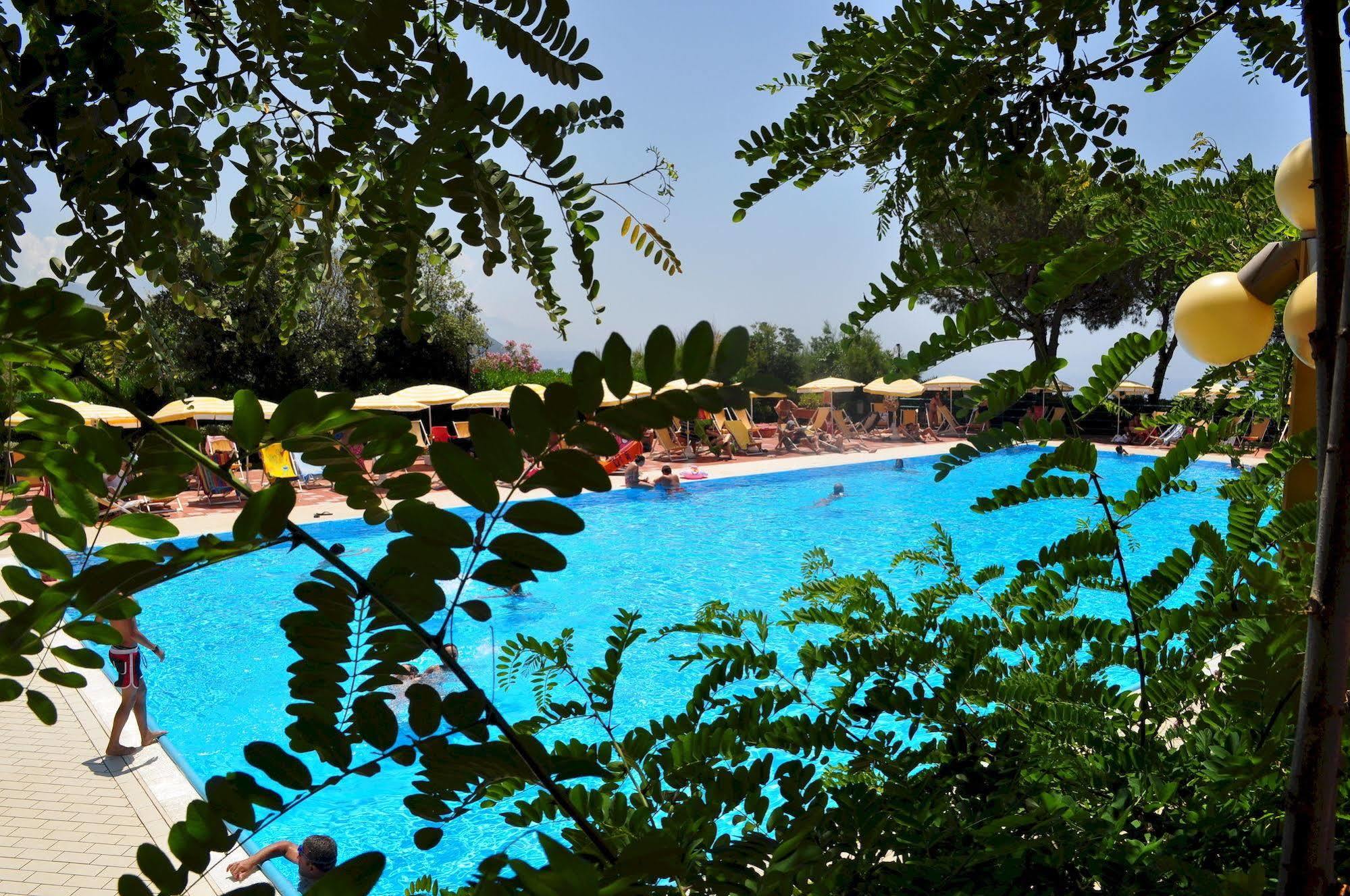 Club Residence Pianetamaratea Santa Caterina  Kültér fotó